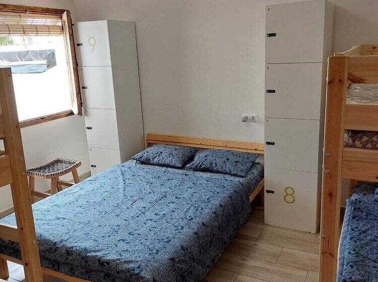 Zenia Hostel