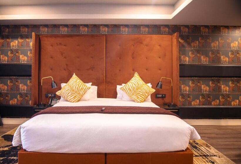 Mgb Hotel At 2ten