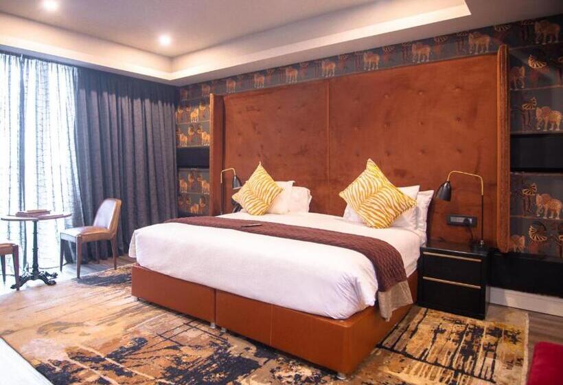 Mgb Hotel At 2ten