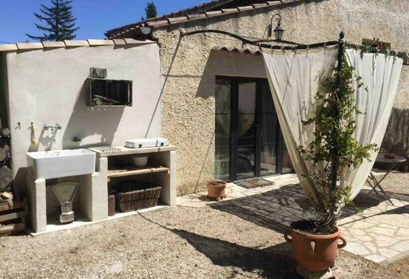 פנסיון La Secrète Chambre De La Tour