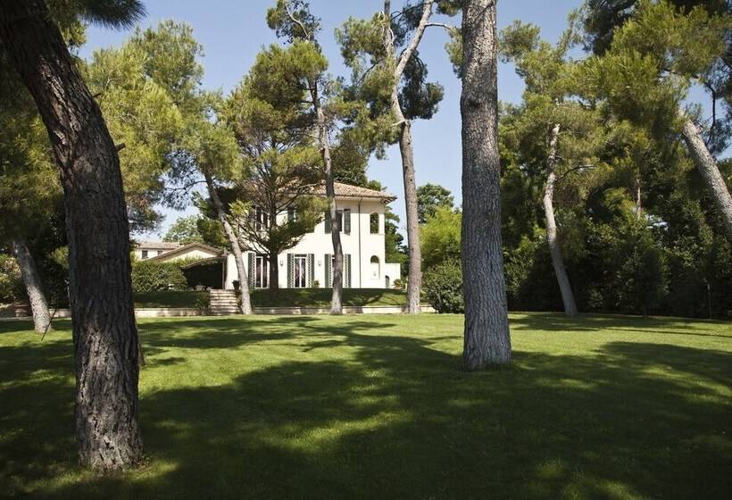 پانسیون Villa Monacelli B&b