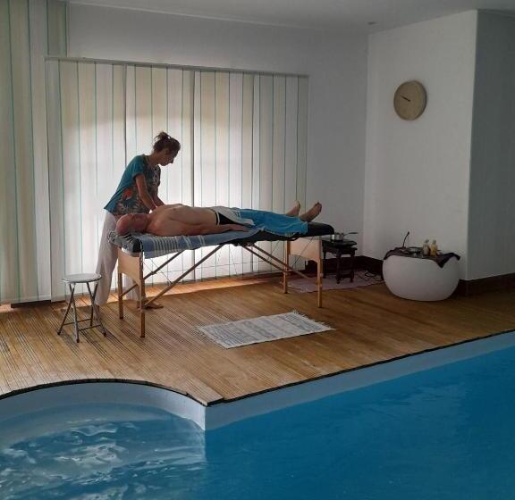 민박 Auverg Nature Chambre Combrailles