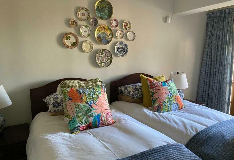 Bed and Breakfast Cabbage Tree Cottage