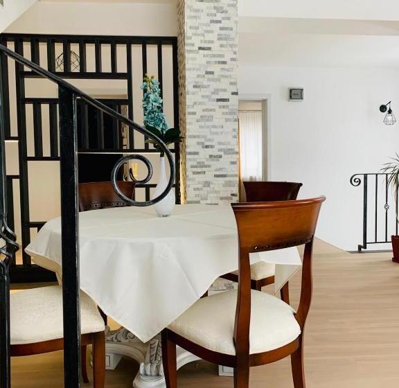 ペンション Valea Putnei Residence  Rooms For Rent