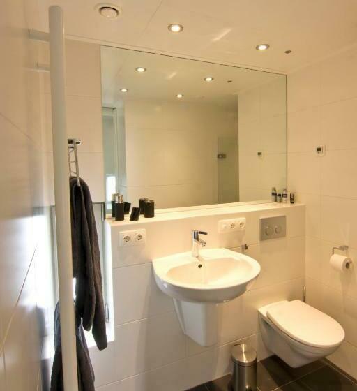 B&b Pompgebouw Aan De Rijn