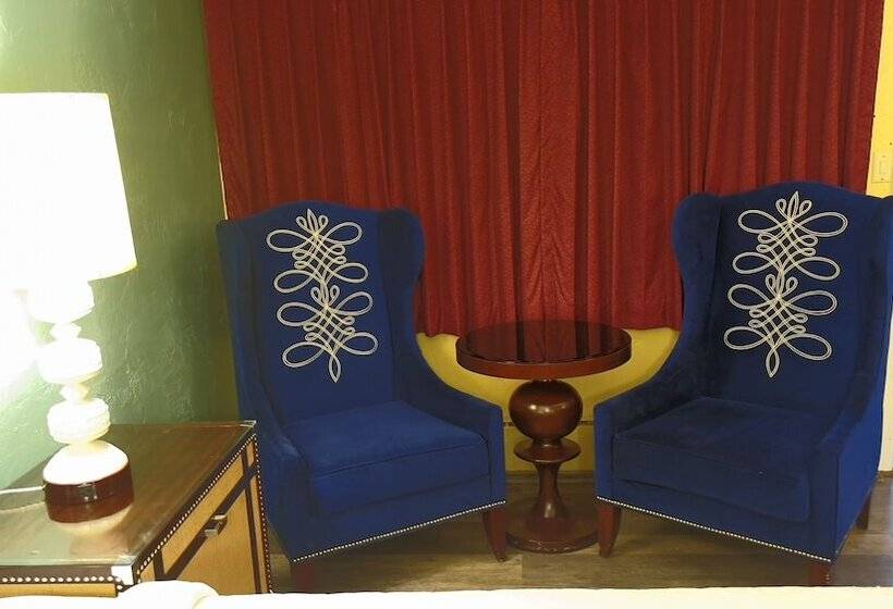 هتل American Inn