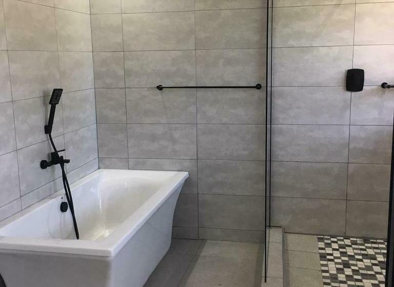 پانسیون 11 On Grace