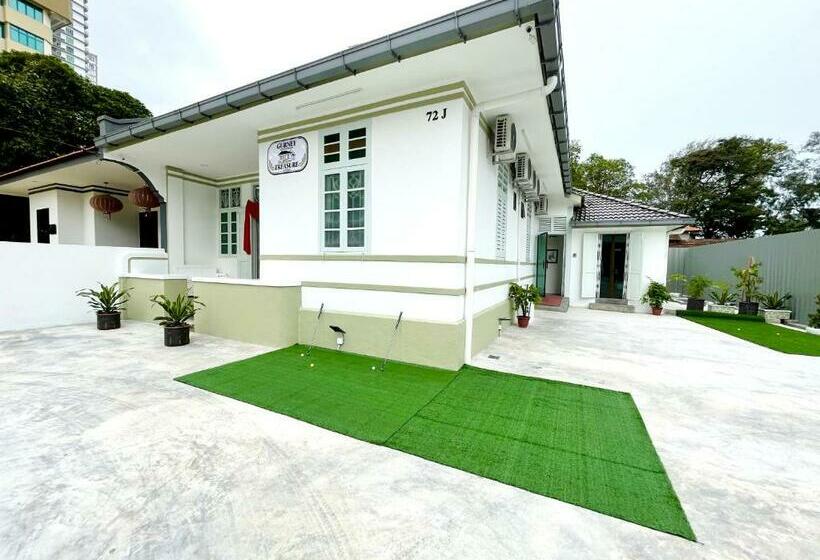 פנסיון Gurney Treasure  The Vintage Villa By Little Cabin
