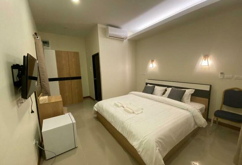 استراحتگاه Piumsuk Villa