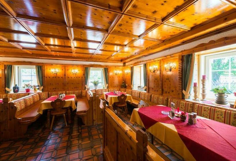 ユースホステル Landgasthof Bierfriedl