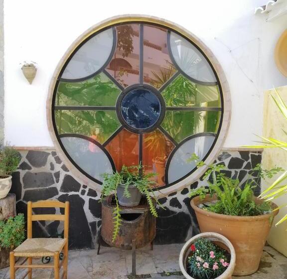 住宿加早餐  Casa Proyecto Pepe Bravo   Arte De Manos Y Corazón