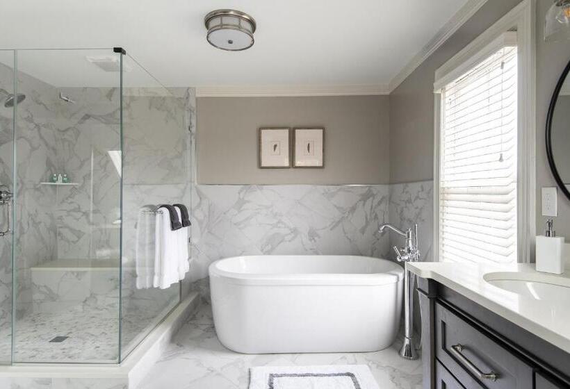 هتل 134 Prince   Luxury Boutique