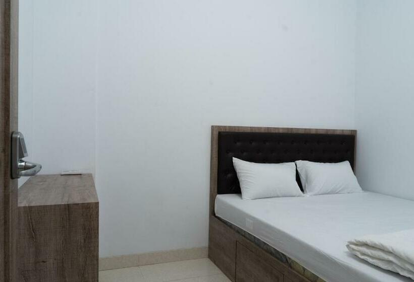 هتل Padma Tangerang