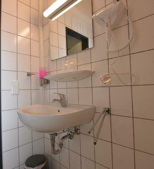 G&g Boardinghouse