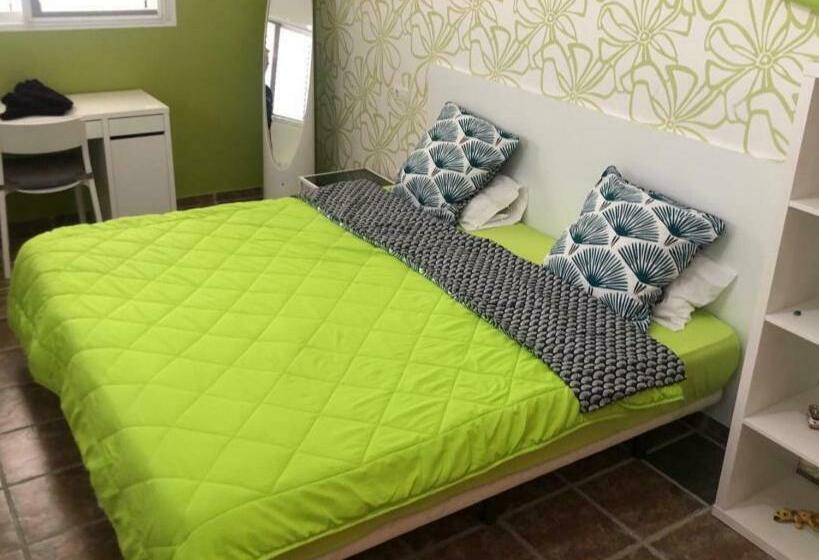 مبيت وإفطار Maravisa