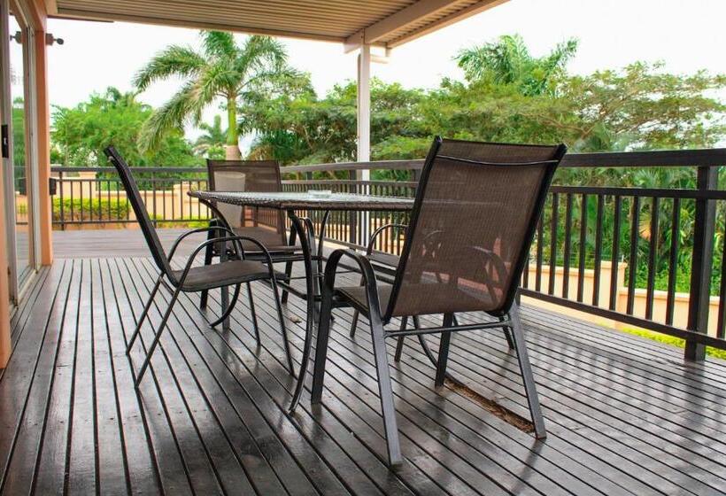 Пансион Seaview Executive Guest House