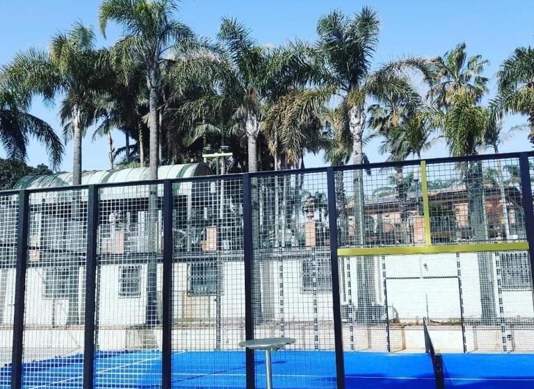 تختخواب و صبحانه Villa Grandiosa Fc