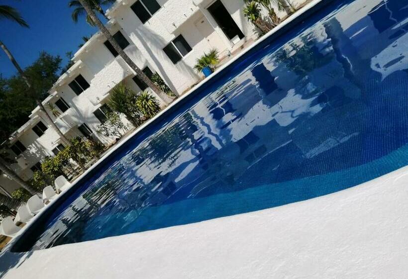 هتل Villa Mexicana Puerto Escondido