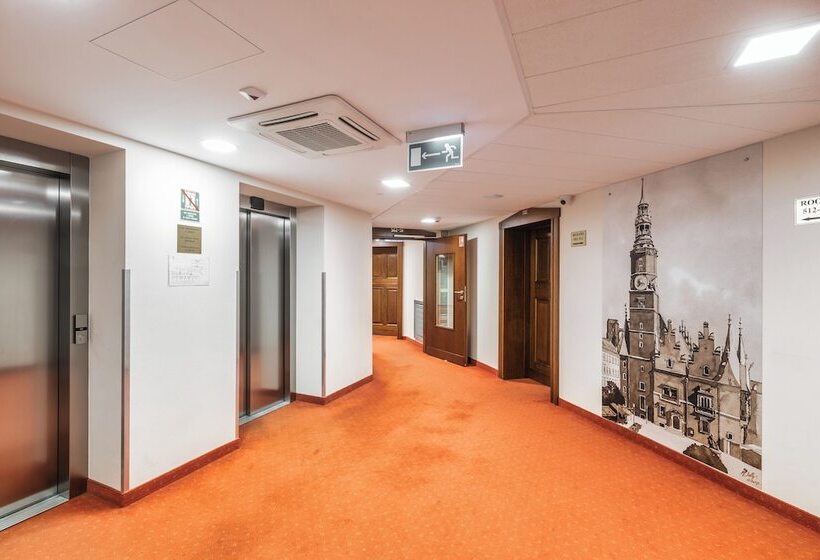 هاستل Piast Wrocław Centrum