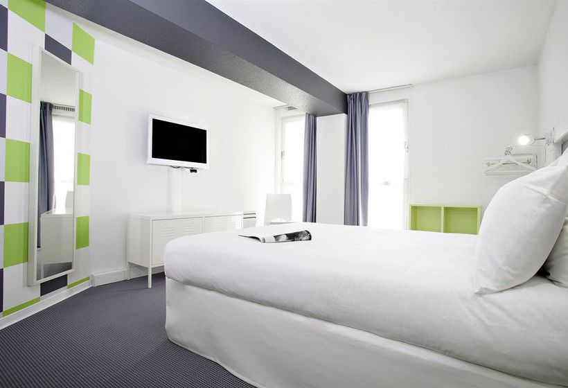 ホテル Sure  Bordeaux Aeroport