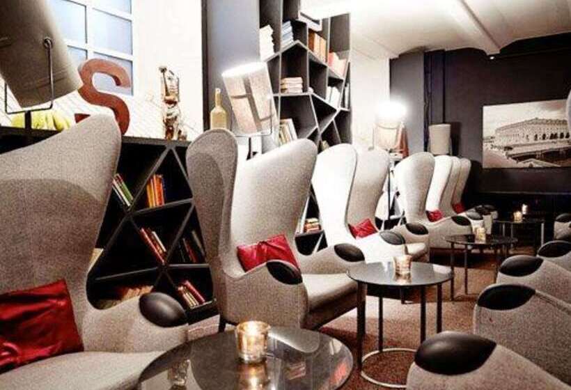 Clarion Hotel Post