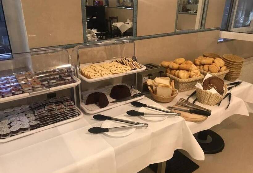 هتل Donaustadt Kagran   At Metro U1