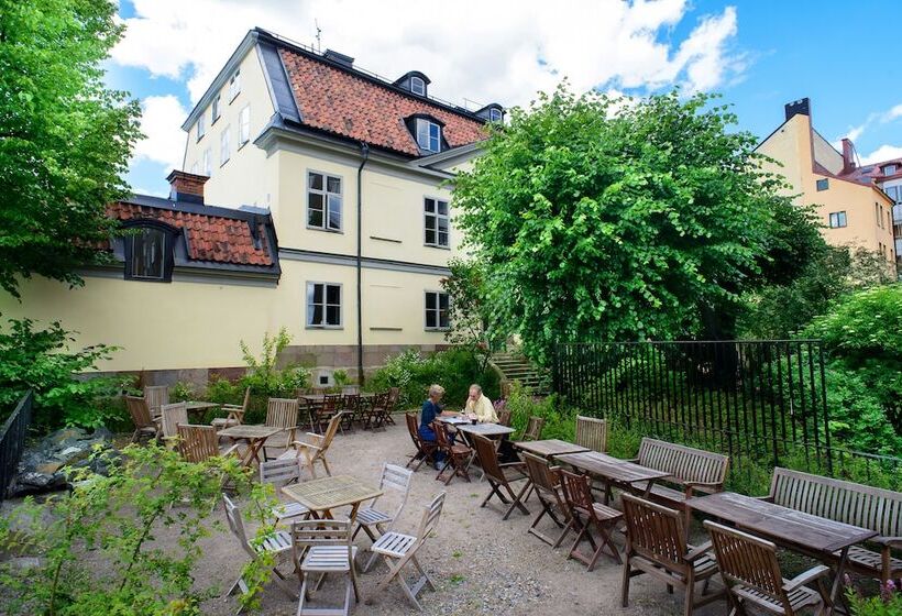 هتل Hellstens Malmgård