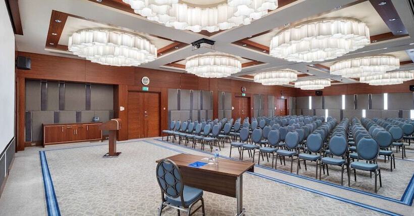 호텔 Hilton Bursa Convention Center & Spa