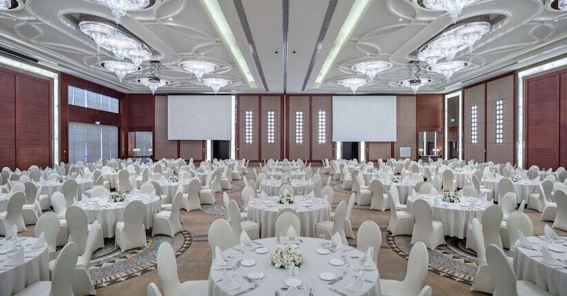 호텔 Hilton Bursa Convention Center & Spa