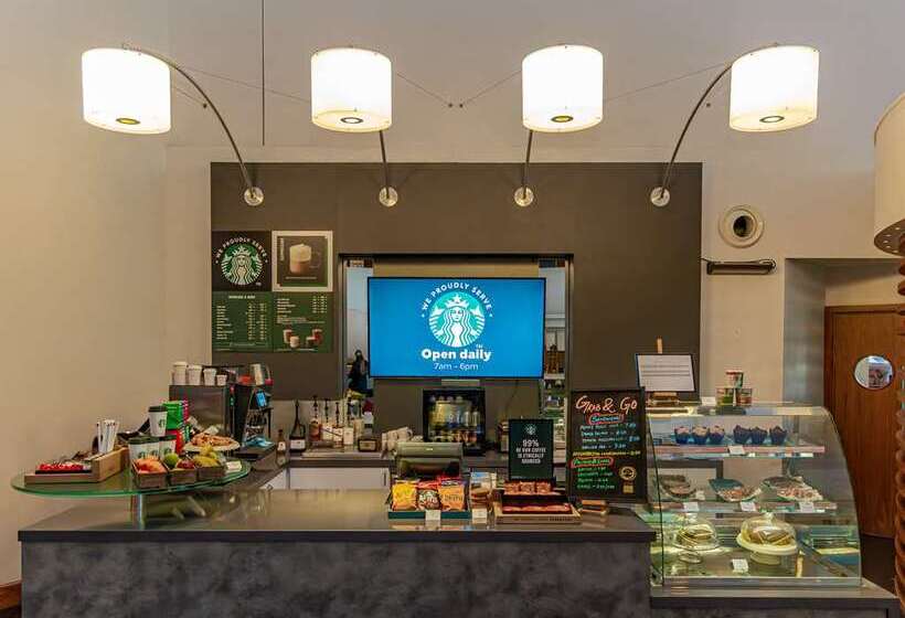 酒店 Hilton London Heathrow Airport Terminal 5