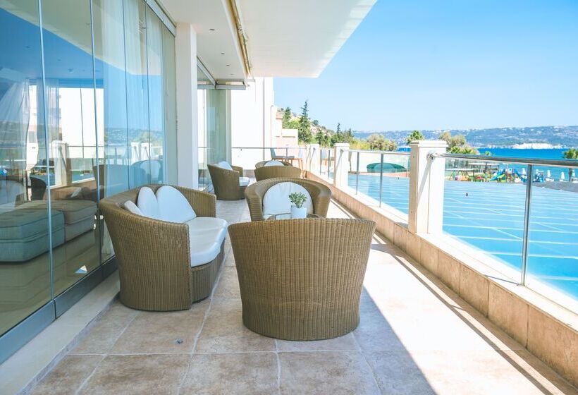 هتل Kiani Beach Resort Family All Inclusive