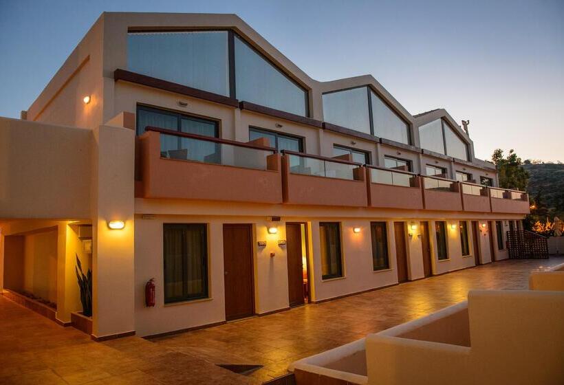 هتل Kiani Beach Resort Family All Inclusive