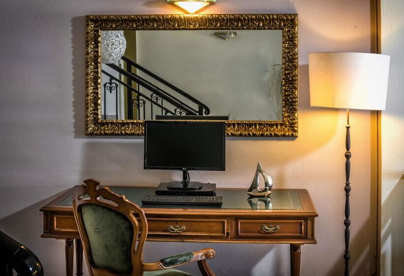 هتل Matheo Villas & Suites