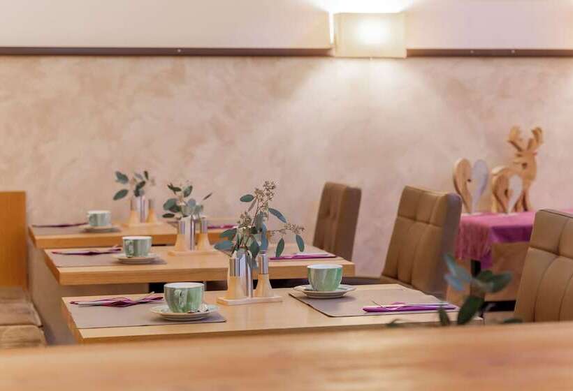 منتجع Alpenparks Hotel Maria Alm