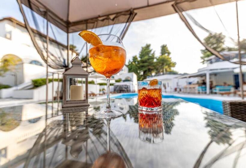 Theo Bungalows Boutique