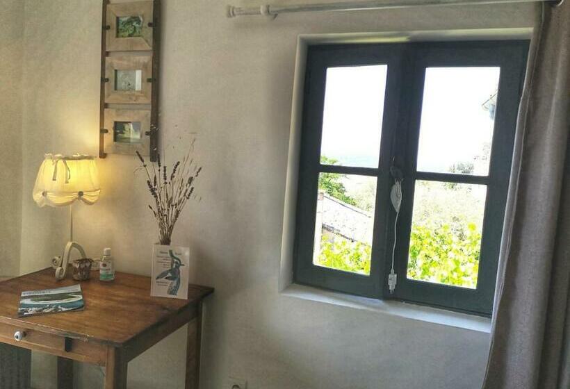住宿加早餐  Maison Shanti Chambre 1 à 3 Personnes Havre De Paix Pdj Bio