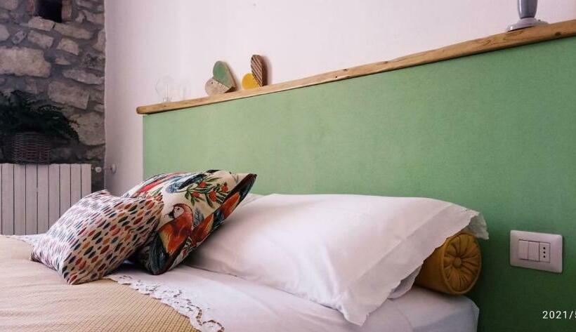 بنسيون Olioealloro B&b