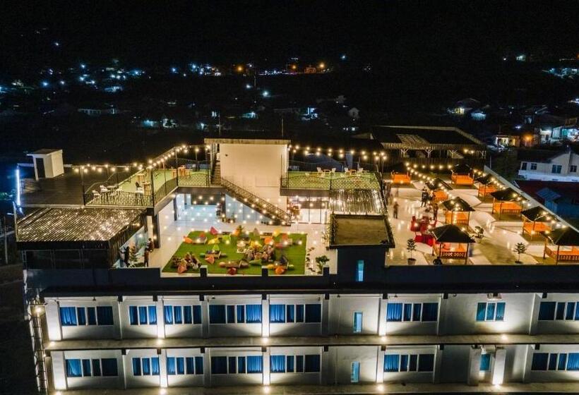 هتل Grand Bayu Hill