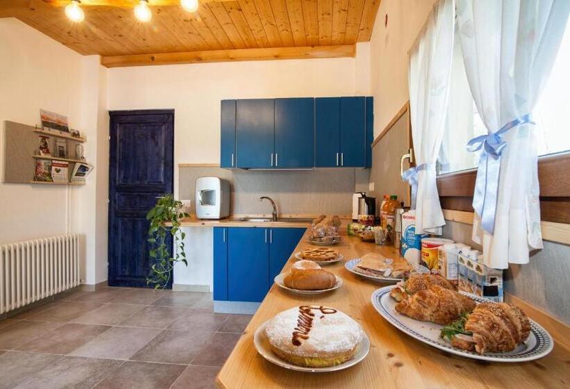تختخواب و صبحانه La Casa Del Sole