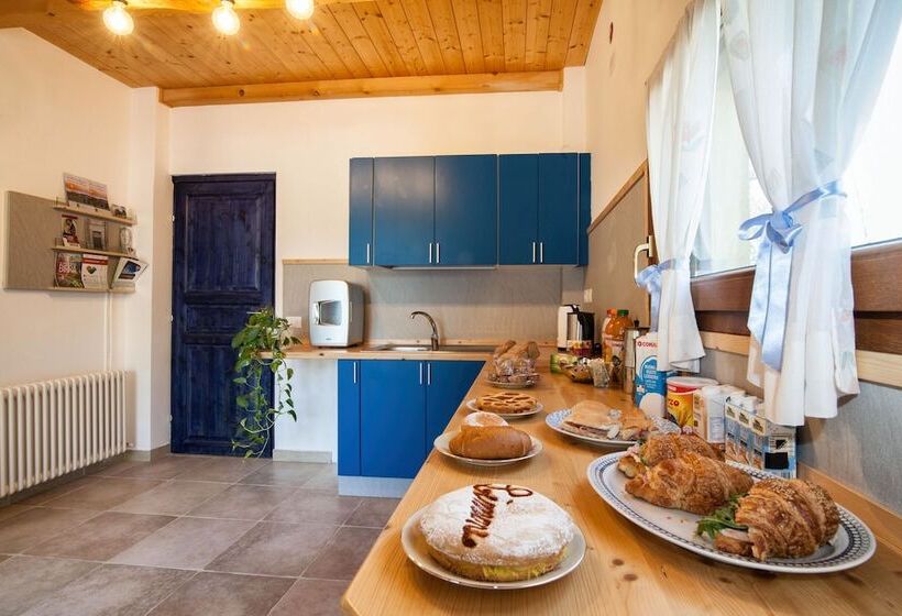 تختخواب و صبحانه La Casa Del Sole