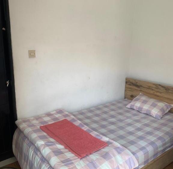 پانسیون Asoka Guest House