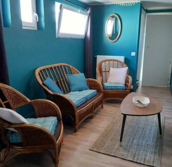 تختخواب و صبحانه La Maison D Yport