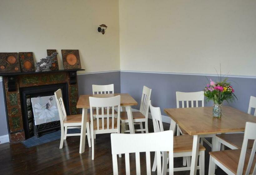 بنسيون Maid Of Erin Guesthouse