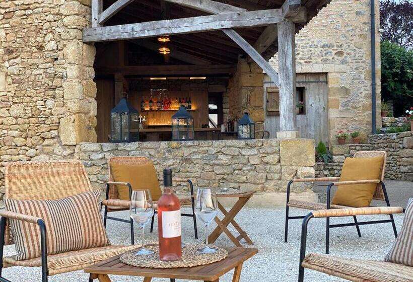 住宿加早餐  Domaine De Cazal   Chambres D Hôtes Avec Piscine Au Cœur De 26 Hectares De Nature Préservée