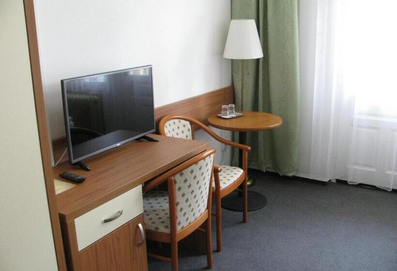 پانسیون Villa Dagmar