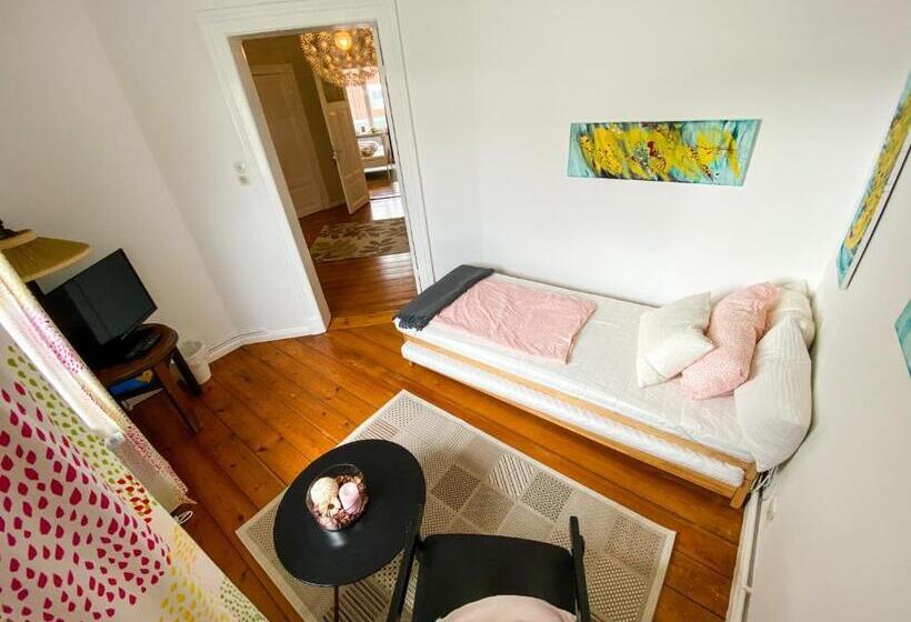 پانسیون Villa Hanseart Lübeck   Privatzimmer In Zentraler Lage