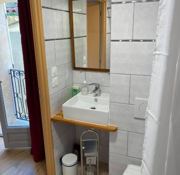 Bed and Breakfast Hostel Le Diablotin