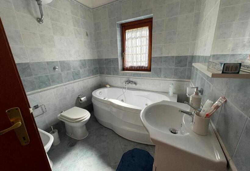 تختخواب و صبحانه Il Buco Relax