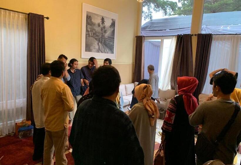 هتل Embay House & Private Pool