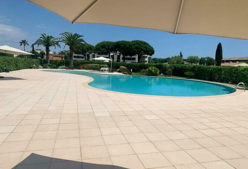 هتل Studio Moderne  Port De Mandelieu  Proche Mer
